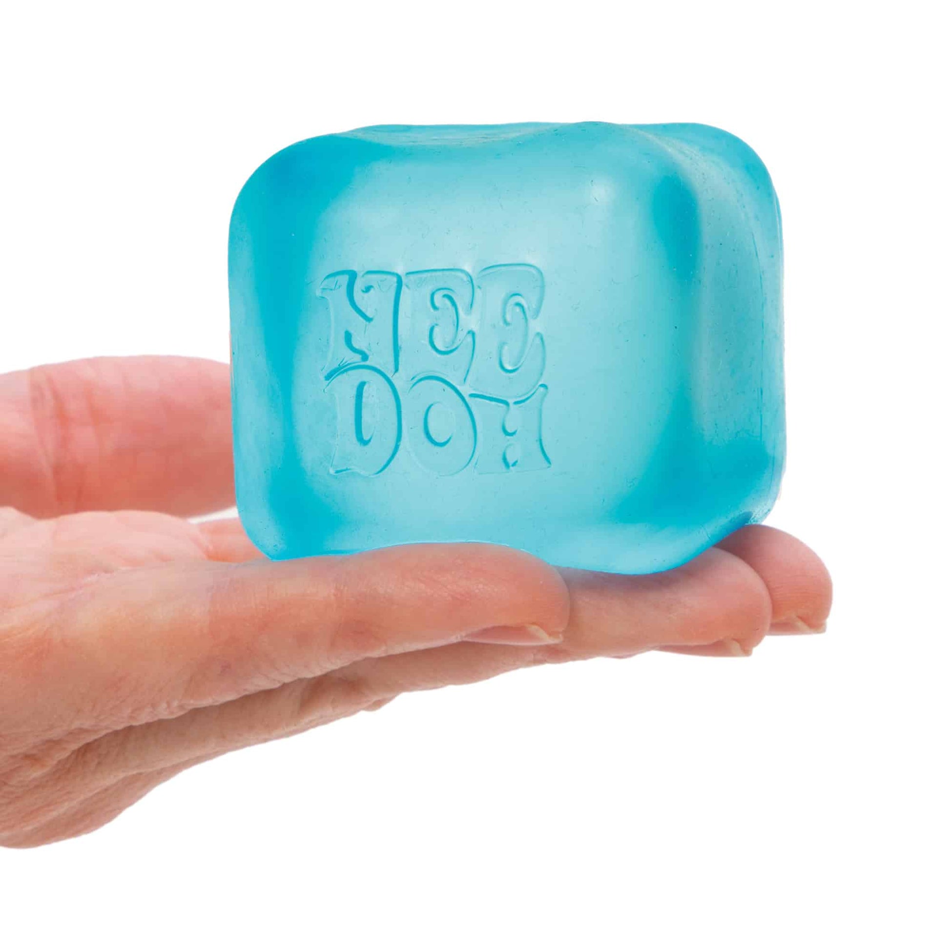 Nice Cube Blue in hand